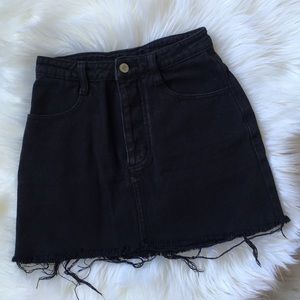 Brandy Melville blk denim raw hem Juliette skirt
